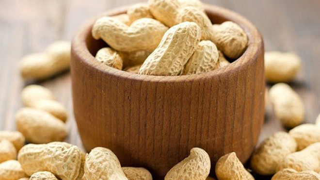 Lạc có rất nhiều lợi ích đối với sức khỏe mà nhiều người không biết đến. Ảnh: Boldsky.