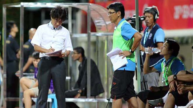 Thất bại trước U23 Thái Lan và cuốn sổ của ông Miura