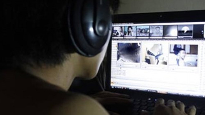 Đã có 2,5 triệu lượt truy cập vào mục phim sex trên trang web "đen" cho Chung lập ra