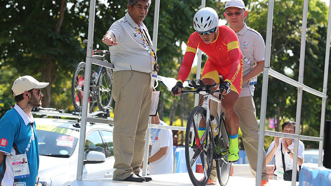 Môn xe đạp SEA Games 28 khởi tranh trưa qua 11/6 ở nội dung cá nhân tính giờ. Xe đạp Việt Nam chỉ đăng ký tham dự tay đua Trịnh Đức Tâm.