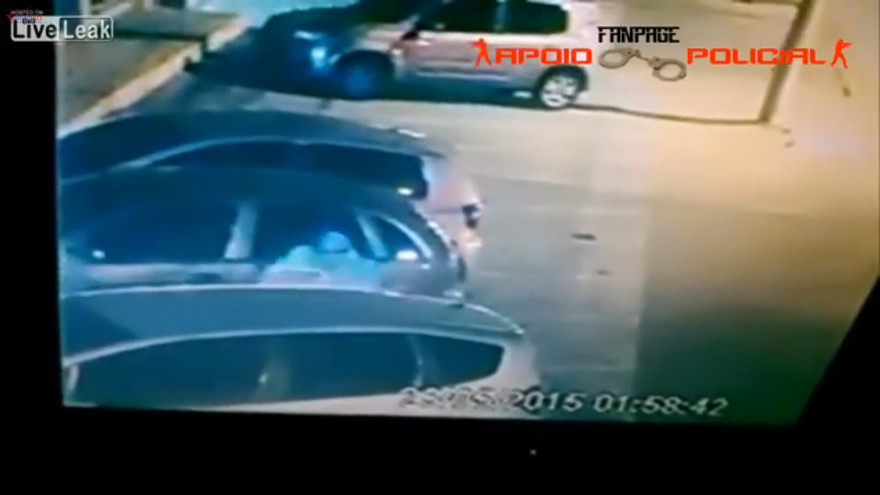 Bị bắn chết vì cướp đúng ô tô cảnh sát