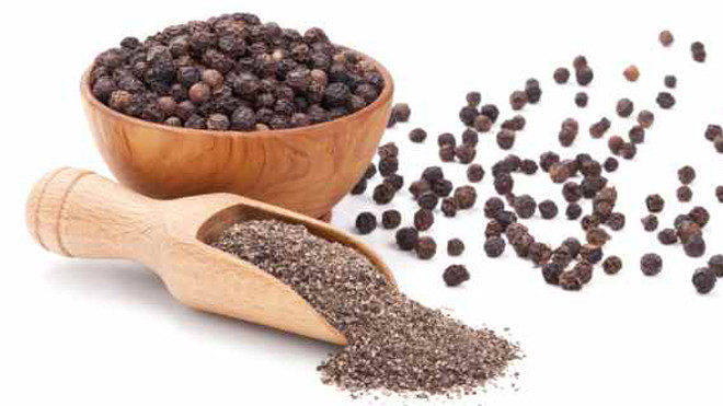 10 lợi ích sức khỏe bất ngờ của hạt tiêu đen