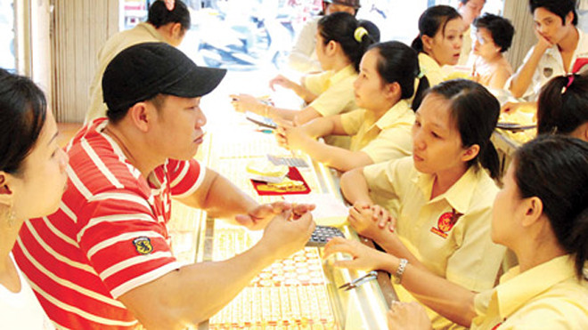 Vàng tăng nhẹ, tỷ giá dự báo sắp 'đón sóng'