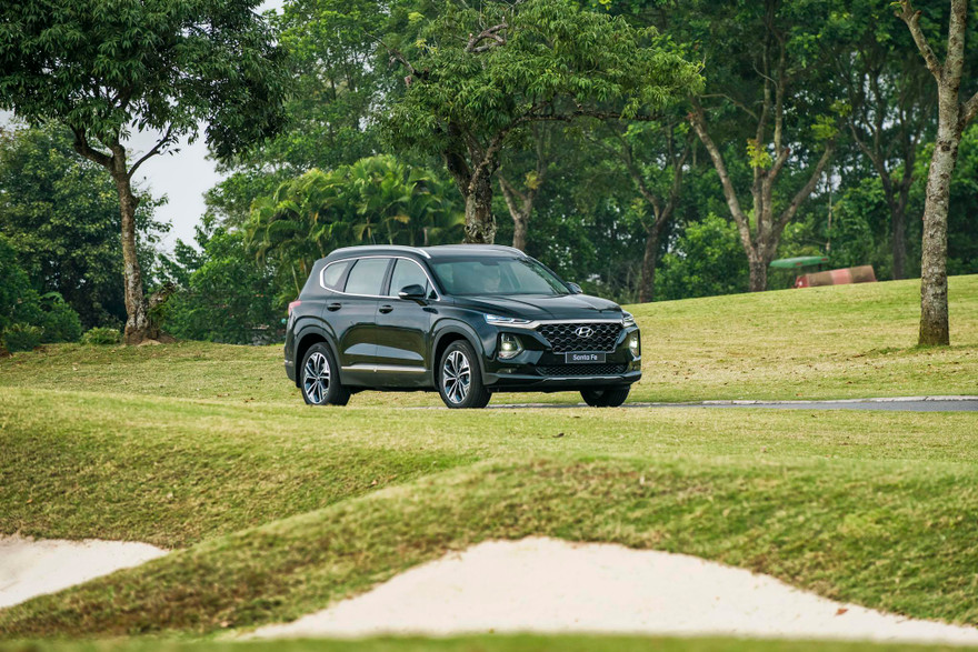 Hyundai SantaFe 2019: Thoát khỏi định kiến xe Hàn