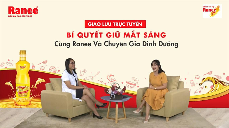 PGS.TS.BS Trương Tuyết Mai - Phó Viện Trưởng, Viện Dinh Dưỡng Quốc Gia - Bộ Y tế chia sẻ cùng với MC Ốc Thanh Vân về bí quyết giữ đôi mắt sáng khỏe mỗi ngày