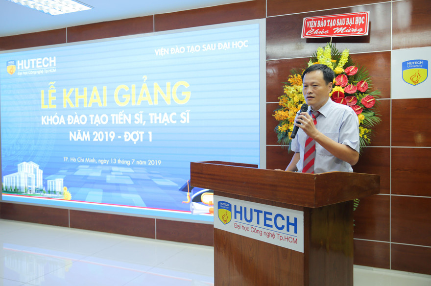 Lễ khai giảng khóa đào tạo Thạc sĩ – Tiến sĩ năm 2019 của HUTECH diễn ra sáng ngày 13/7