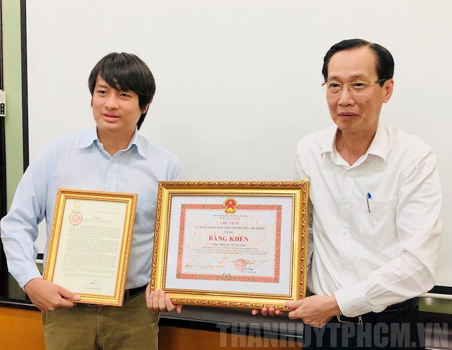 UBND TPHCM tặng bằng khen cho ‘cha đẻ’ ATM gạo 