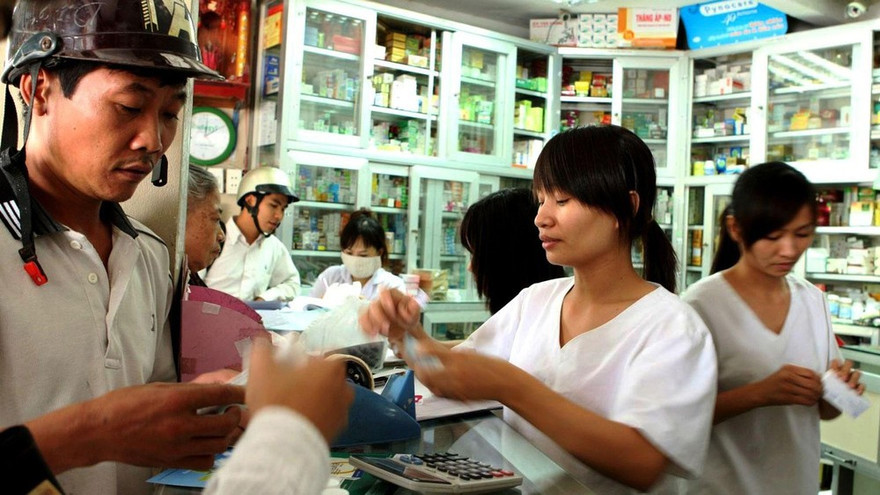 TPHCM sẽ giám sát các trường hợp tự mua thuốc cảm, sốt 