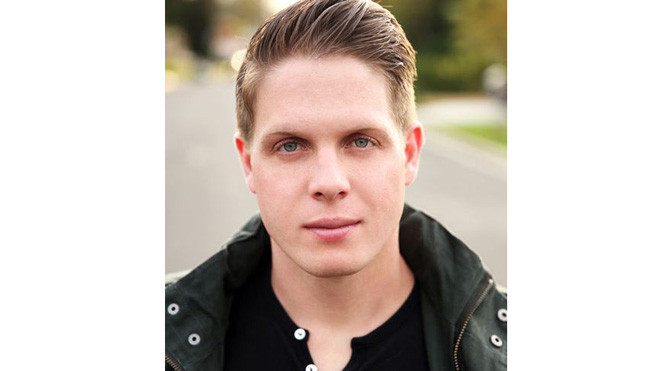 Anh chàng điển trai Jordan Axani "nửa đường đứt gánh" với bạn gái