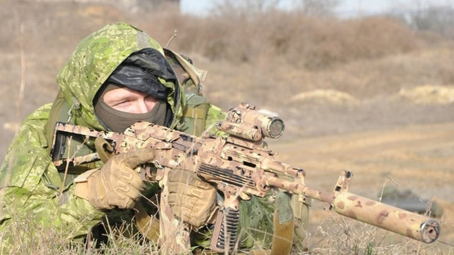 Ukraine điều xe tăng, pháo binh lập lá chắn phòng thủ bờ biển