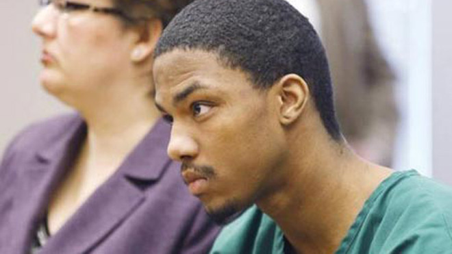 Hickles - một trong ba tên trộm trong vụ chiếc nhẫn cưới của người đang lâm nạn.