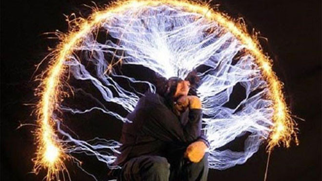 Một vài giả thuyết gây tranh cãi như nói dối, bệnh hoang tưởng hay “trí nhớ gen” được đưa ra nhằm lý giải cho những câu chuyện về kiếp sau .