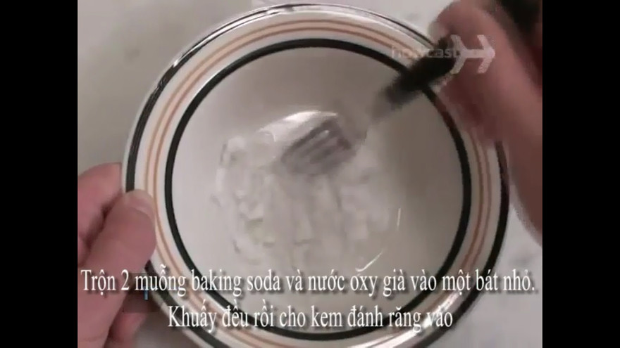 Xem công thức làm trắng răng tự nhiên