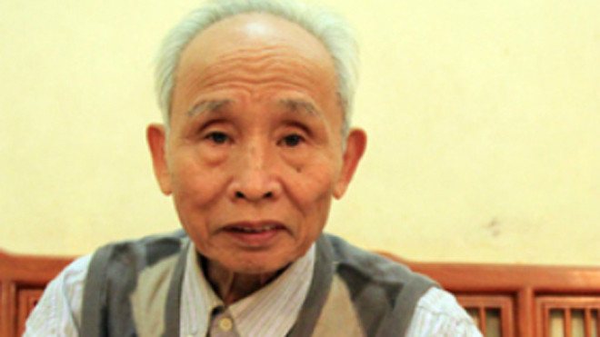 Thầy Nguyễn Linh đã làm rất nhiều cách để trong vòng một năm các học sinh phải thông thạo tiếng Nga, vào được các trường đại học ở Liên Xô, Đông Âu. Ảnh: Phan Dương.