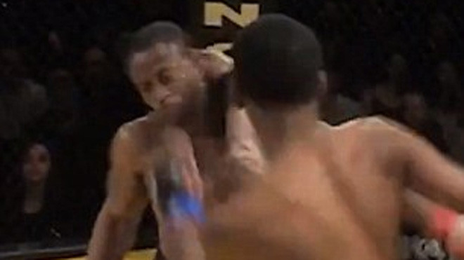 Cú ra đòn khiến Gray gặp thất bại bất ngờ.