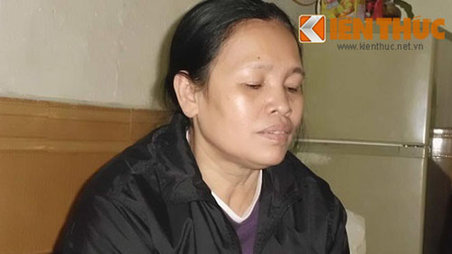  Bà Đinh Thị Tịnh, vợ nạn nhân, trao đổi thông tin với PV.