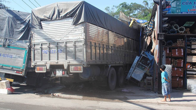 Hiện trường vụ tai nạn. Ảnh: Đông Sơn.