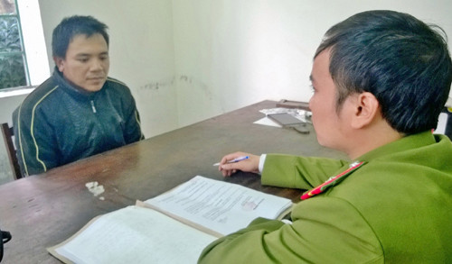 Nghiêm Văn Độ tại cơ quan công an. Ảnh: Hải Bình (VnExpress).