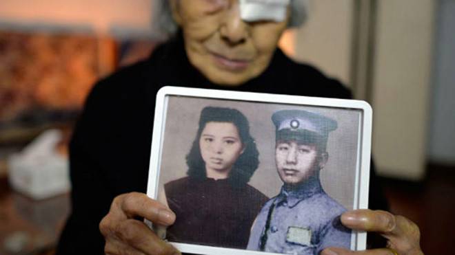 Ảnh cưới của hai ông bà. Ảnh: Shanghaiist.