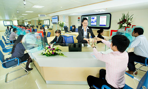Cuộc đua phát triển ngân hàng bán lẻ: Khách hàng mới là người thắng