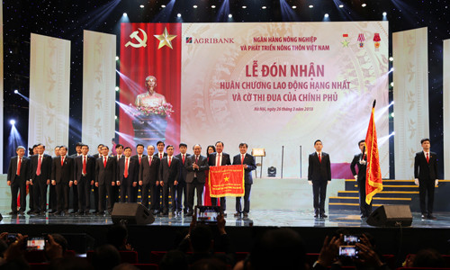 Agribank - hành trình mang dấu ấn “Tam nông” 