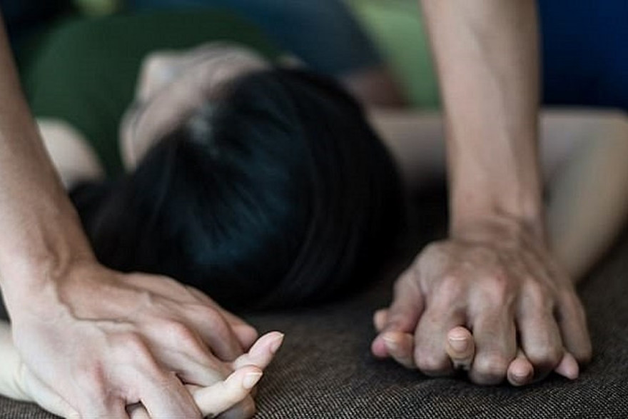 Thông tin nữ sinh lớp 6 ở Hải Phòng bị bảo vệ hiếp dâm khiến dư luận xôn xao.