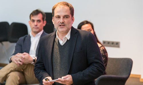 Ông Sergio Louro, Giám đốc ngành hàng di động của MediaMarkt phát biểu tại Lễ ra mắt thương hiệu và sản phẩm Vsmart tại Tây Ban Nha ngày 20/3