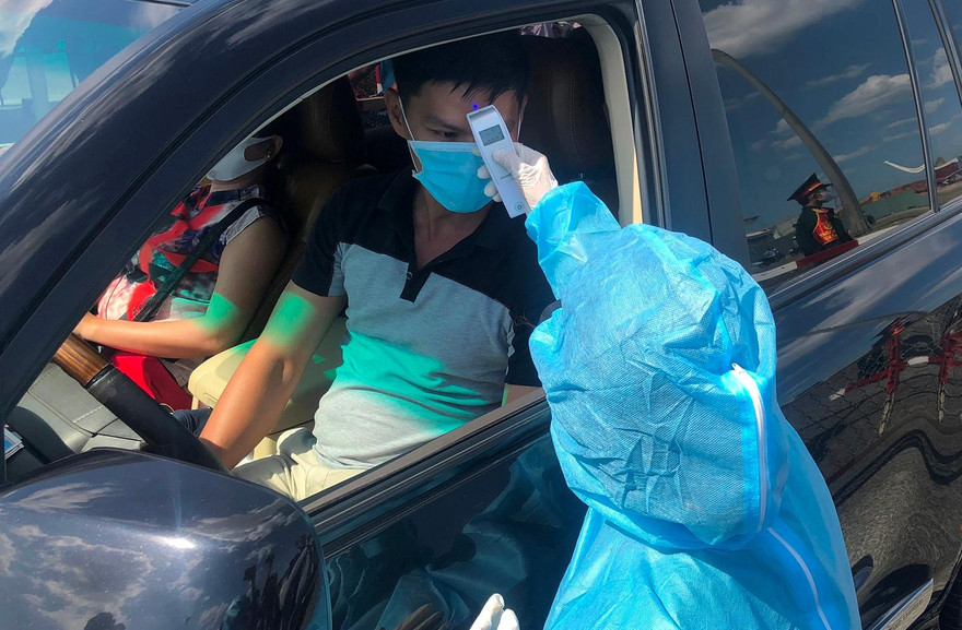 TPHCM tái lập các chốt kiểm soát phòng chống dịch ở cửa ngõ