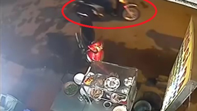 SH dựng vỉa hè bốc hơi trong nháy mắt