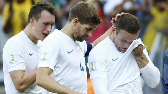 Tuyển Anh cúi đầu rời Brazil, nhà cái méo mặt - Ảnh: Reuters 