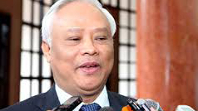 Lùi thông qua nghị quyết lấy phiếu tín nhiệm