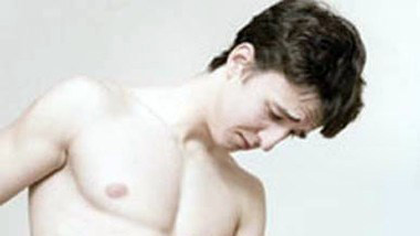 Cách sơ cứu khẩn cấp khi 'cậu nhỏ' gặp tai nạn