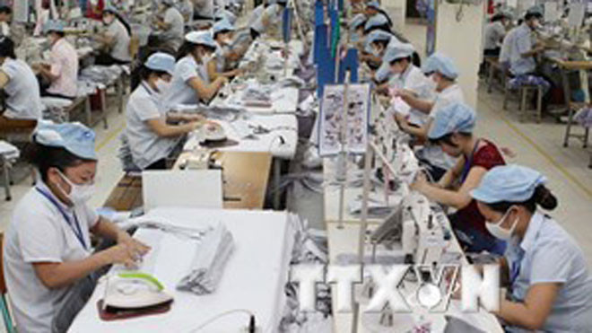 Hoạt động xuất nhập khẩu vẫn giữ nhịp tăng trưởng trong 5 tháng đầu năm 2014 (Ảnh: TTXVN)