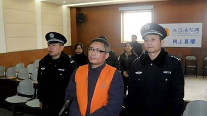 Ngô Chí Minh hầu tòa.