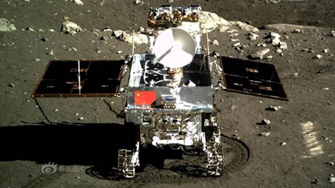 Xe tự hành Thỏ Ngọc trên Mặt Trăng. Ảnh: sina.com.cn