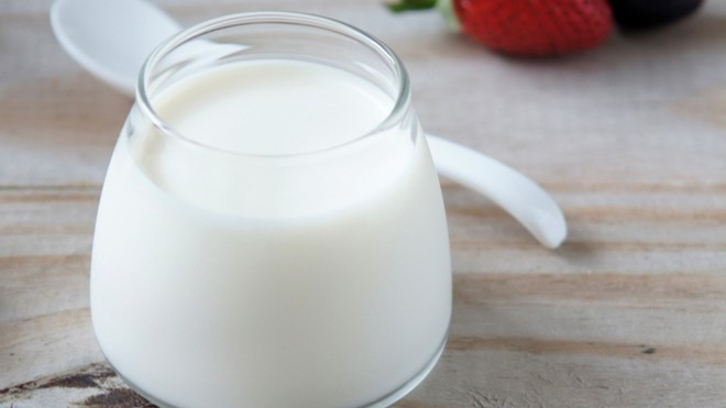 Sữa chua là thực phẩm cấm kỵ trong bữa sáng.