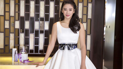 Người đẹp Trương Vũ Kỳ.