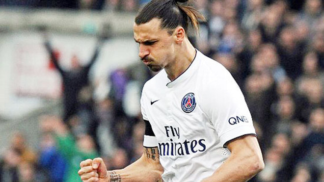 Zlatan Ibrahimovic thất vọng vì PSG thua trận dù anh lập cú đúp.