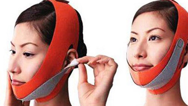 Miếng dán này được gọi với nhiều cái tên hấp dẫn như mặt nạ thon gọn cằm, mặt nạ V-line, mặt nạ chỉnh hình V-line… với giá bán dao động trên 100 nghìn đến 600 nghìn đồng mỗi sản phẩm.