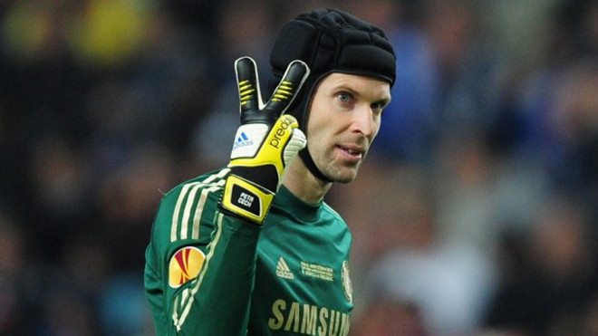 Cech trên đường gia nhập Arsenal