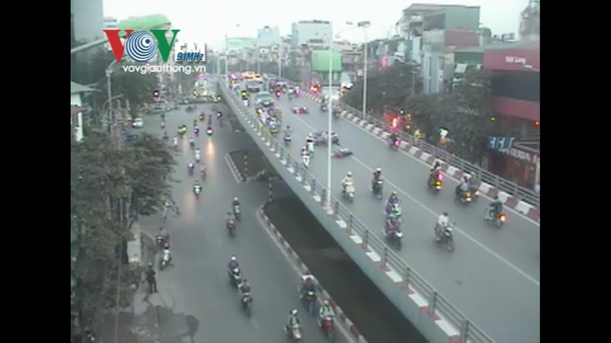 [CLIP] Tai nạn liên hoàn trên cầu vượt Đại Cồ Việt
