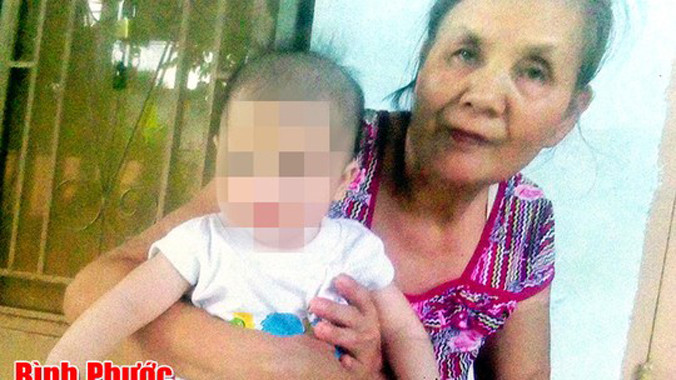 Bà Thắng và con chị Phấn