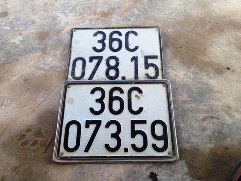 Biển số xe vi phạm đã bị tháo. 