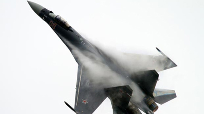 Một chiếc S-35 trình diễn tại triển lãm ở Chu Hải.