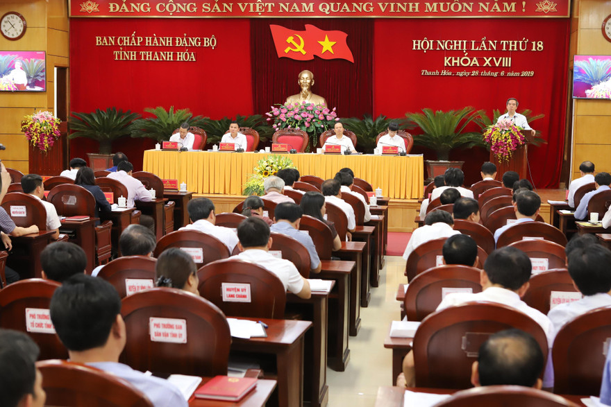 Toàn cảnh hội nghị.