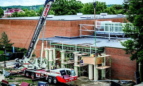 Khu nhà tập luyện thể thao của Đại học Longwood trong thời gian được tu bổ. Ảnh: Washingtonian