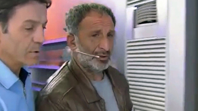 Himmet Akturk bị bắt giữ ngay tại chương trình khi thú nhận hành vi giết người của mình. Ảnh: The Sun