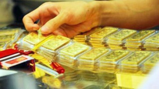 Giá vàng hôm nay 15/10: Lại lao dốc