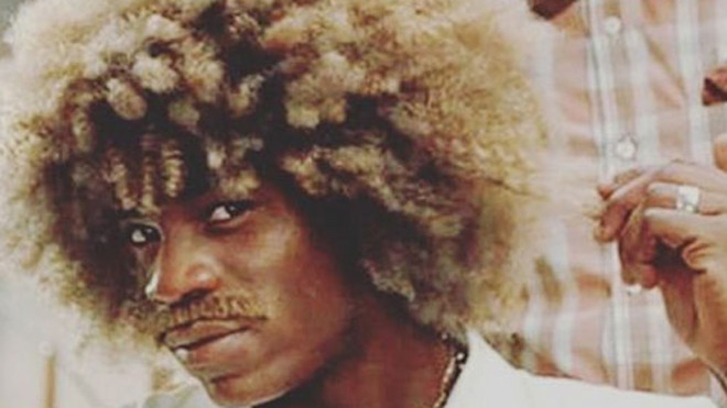 Balotelli tính bắt chước kiểu tóc xù của Valderrama. Ảnh: Instagram.