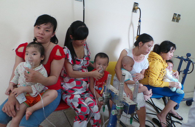 Trẻ nhiễm bệnh khi đến trường khiến hầu hết phụ huynh lo lắng